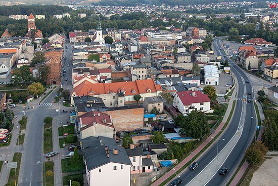 Nowe Miasto Lubawskie, panorama na ulice 3 Maja i droge nr 15. EU, PL, Warm-Maz. Lotnicze.